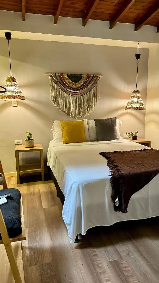 Luum Casa Hotel Manila Medellín 0*,  Kolumbia