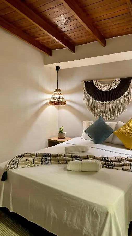 Panzió Luum Casa Hotel Manila Medellín Kolumbia