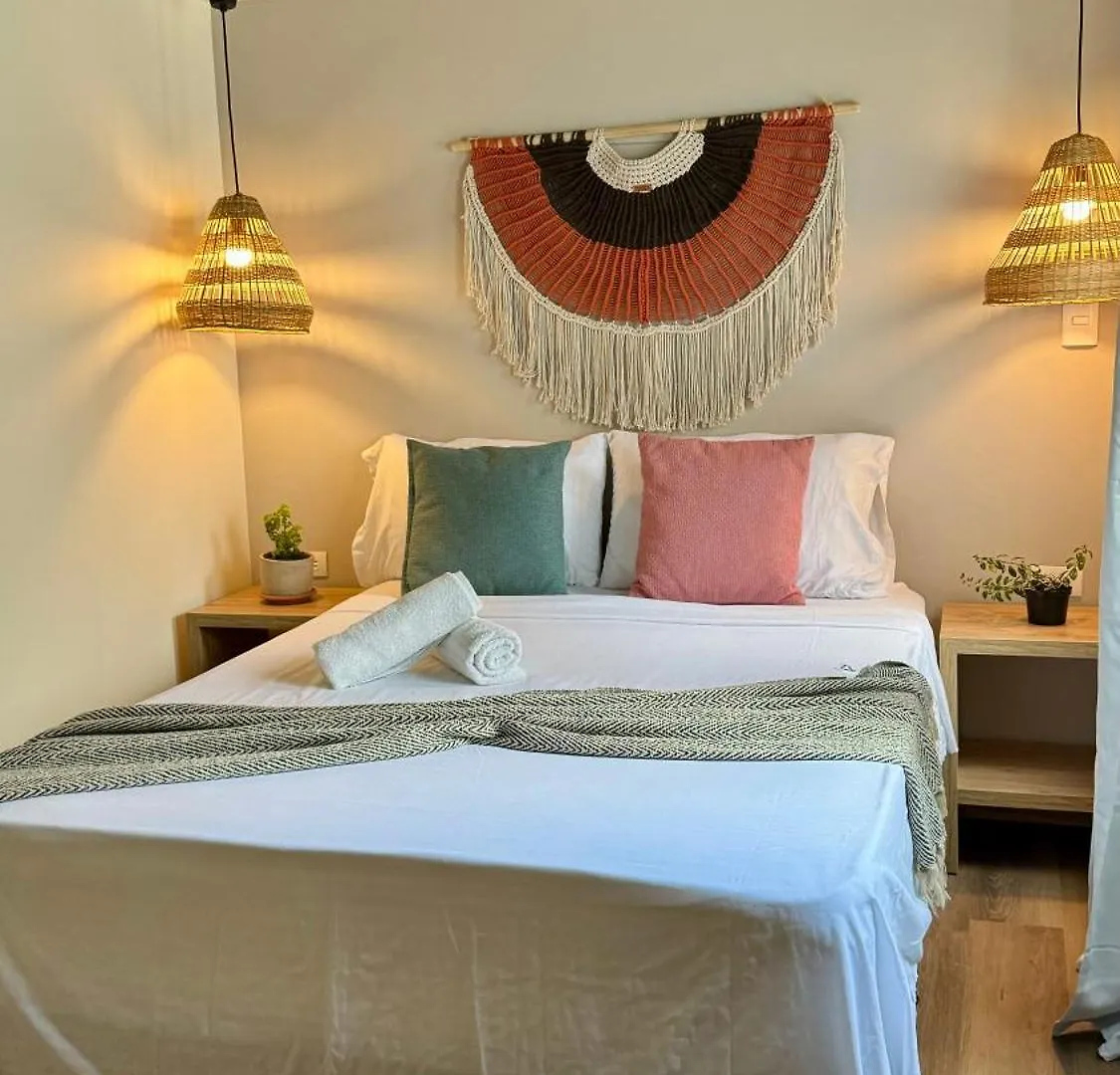 Luum Casa Hotel Manila Medellín Panzió